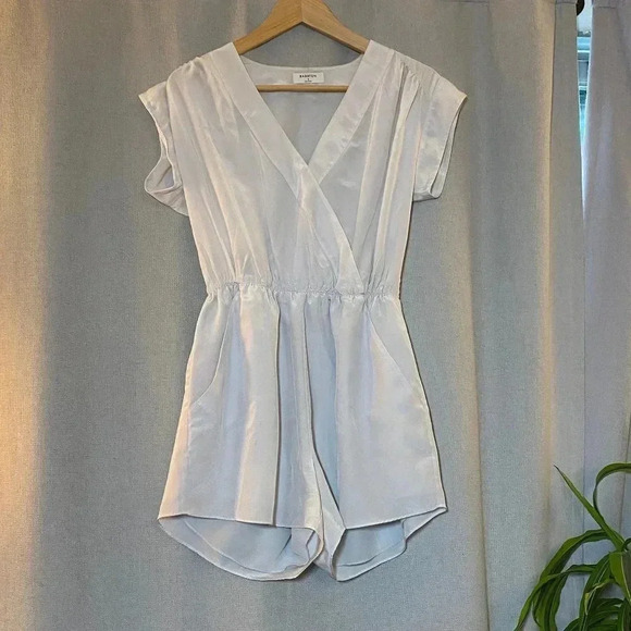 Aritzia White Romper Gray 100% Silk Romper Corbett Small - Picture 5 of 12